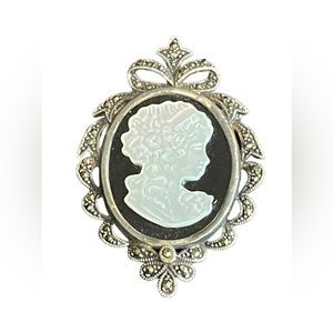 Vintage Sterling 925 LG Marcasite onyx & Mother of pearl Cameo brooch pendant